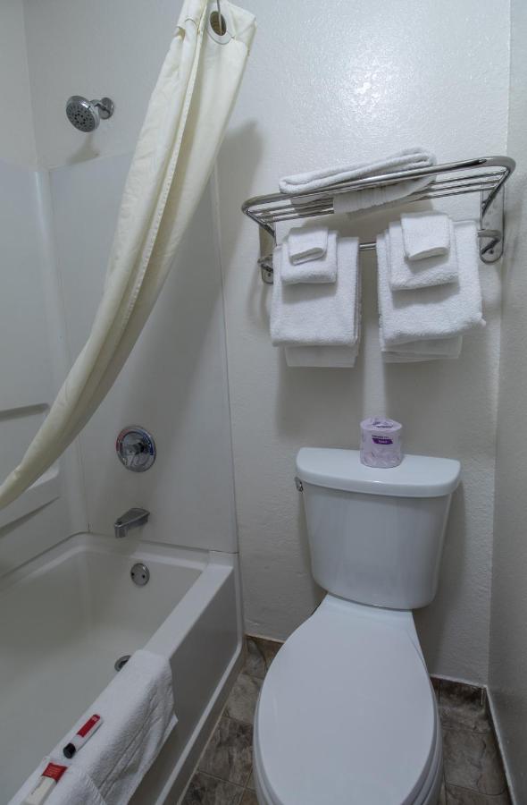 King Room - Non-Smoking at Super 8 by Wyndham Arcata