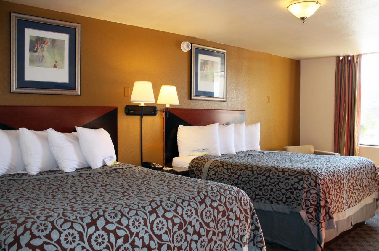 Queen Room with Two Queen Beds - Non-Smoking at Rose City Inn & Suites