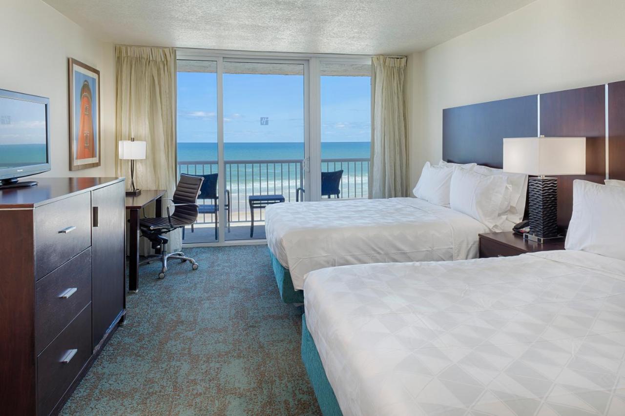 Executive Twin Room at Holiday Inn Resort Daytona Beach Oceanfront, an IHG Hotel