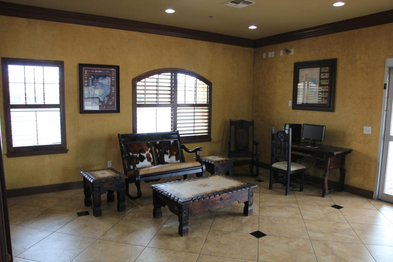 | Eagle Ford Inn