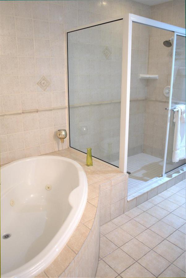 Oceanfront Three-Bedroom Villa at Glunz Ocean Beach Hotel & Resort