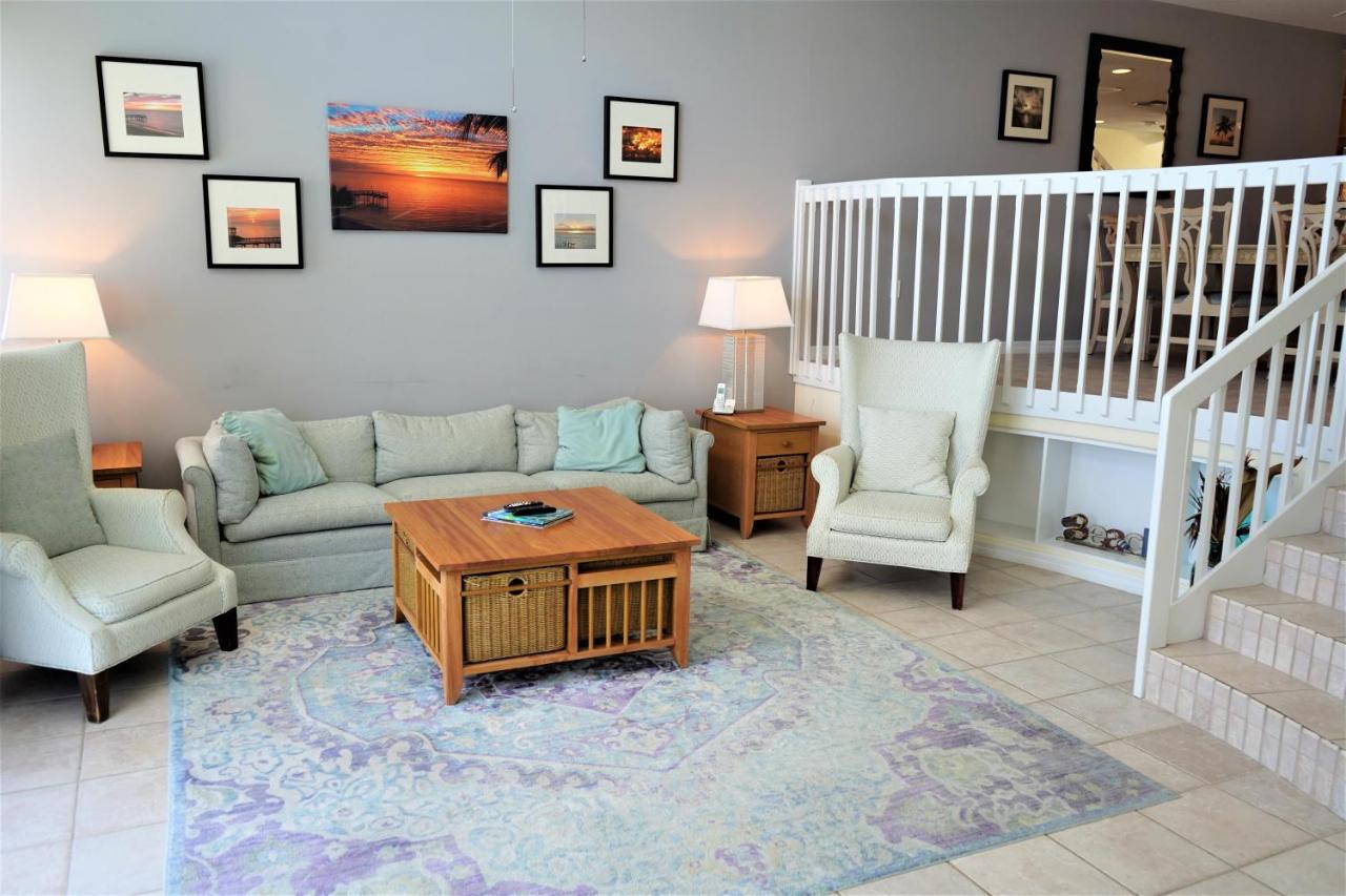 Oceanfront Three-Bedroom Villa at Glunz Ocean Beach Hotel & Resort
