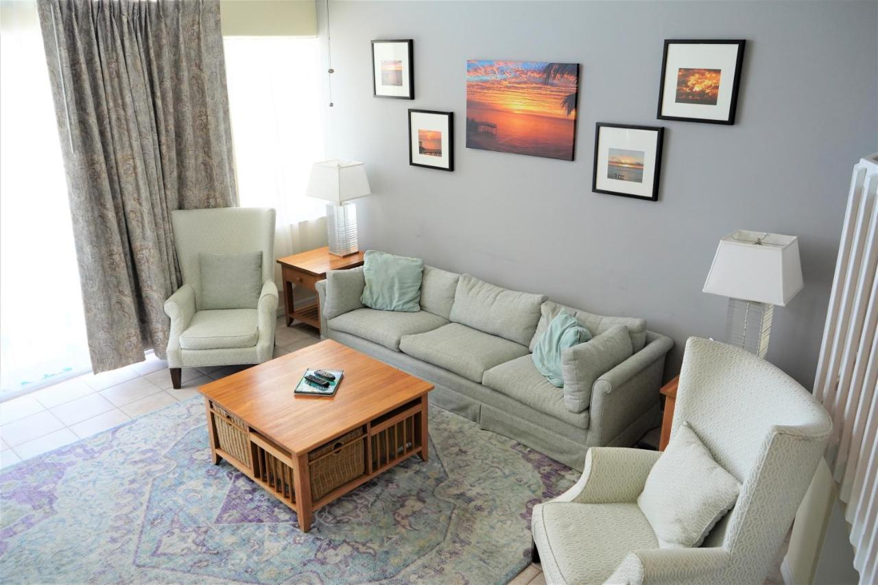 Oceanfront Three-Bedroom Villa at Glunz Ocean Beach Hotel & Resort