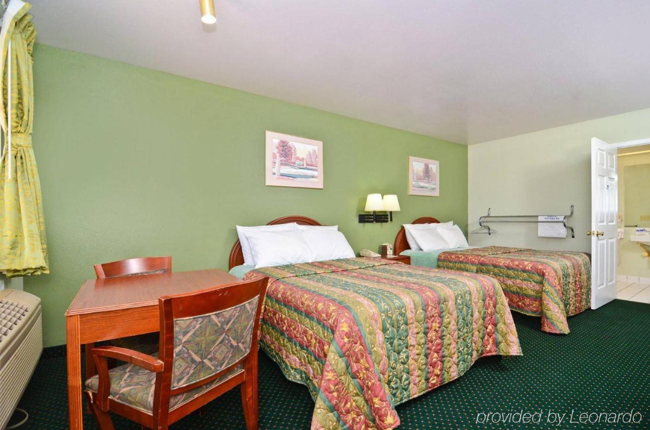 | Pine Point Inn & Suites
