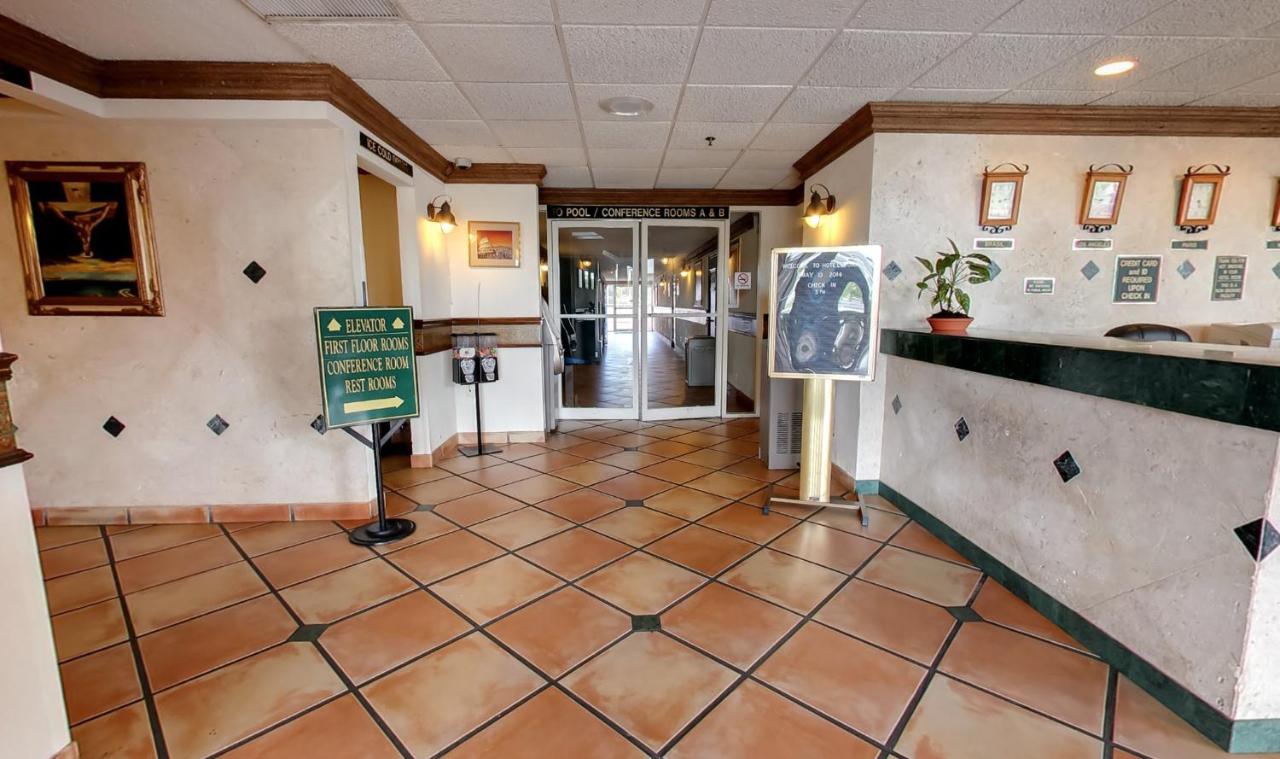  | Miami Gardens Inn & Suites