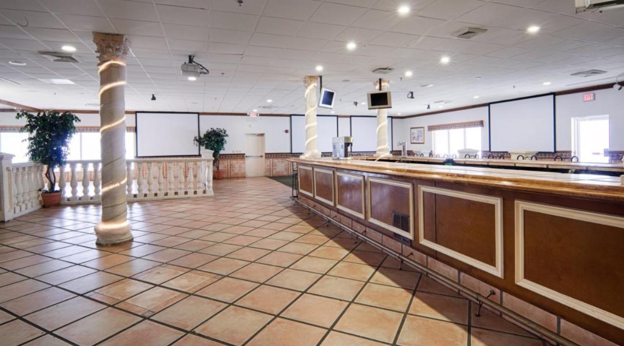  | Miami Gardens Inn & Suites