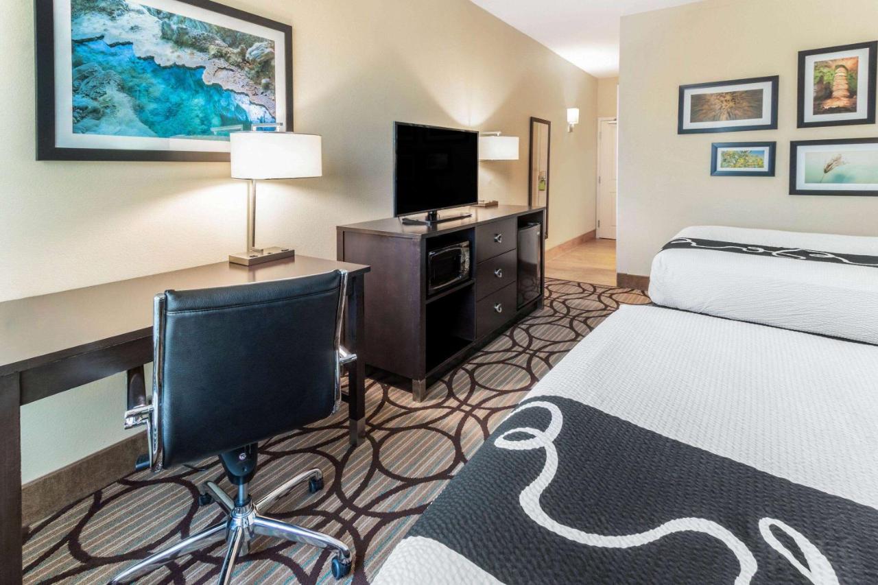 Queen Room with Two Queen Beds and Mobility/Hearing Access - Non-Smoking at La Quinta Inn & Suites by Wyndham Carlsbad