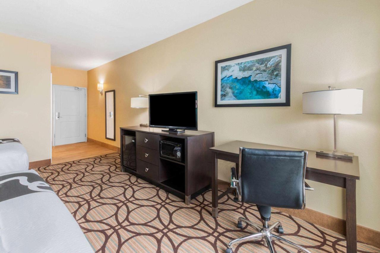 Queen Room with Two Queen Beds at La Quinta Inn & Suites by Wyndham Carlsbad