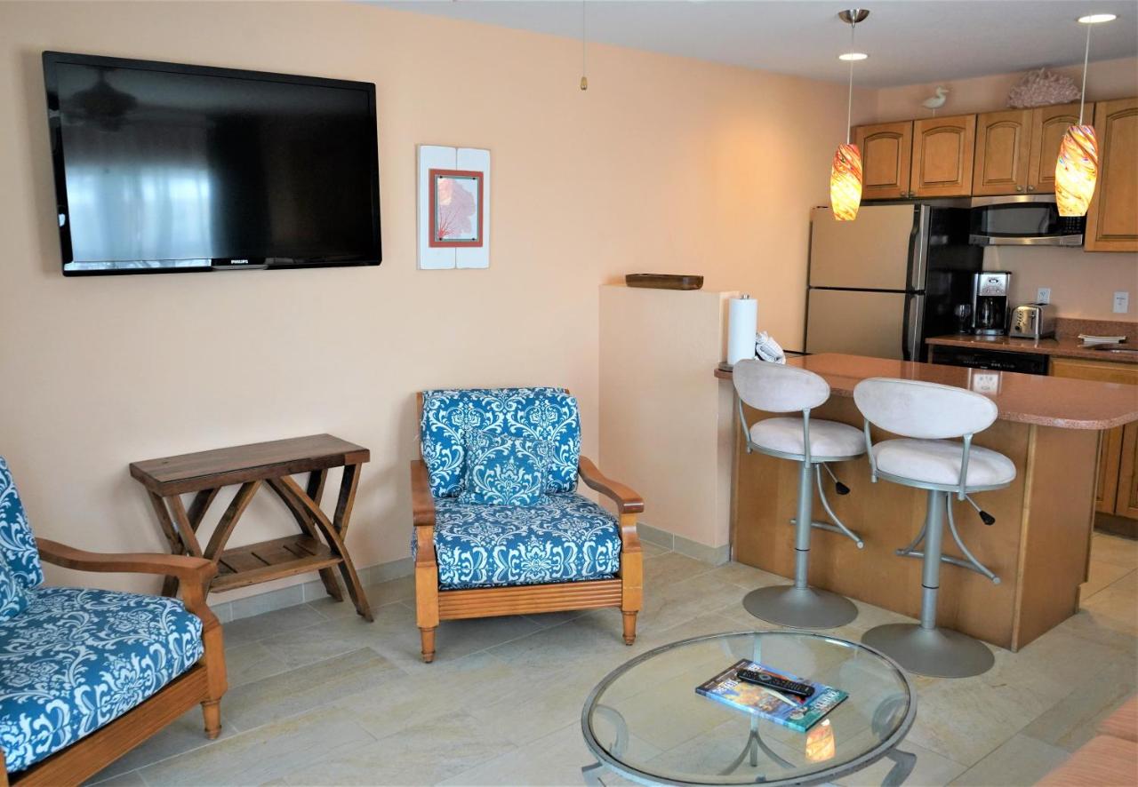King Suite with Sofa Bed - Ocean Front at Glunz Ocean Beach Hotel & Resort