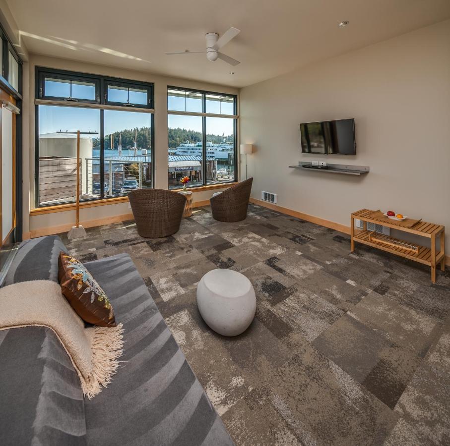 | Island Inn at 123 West