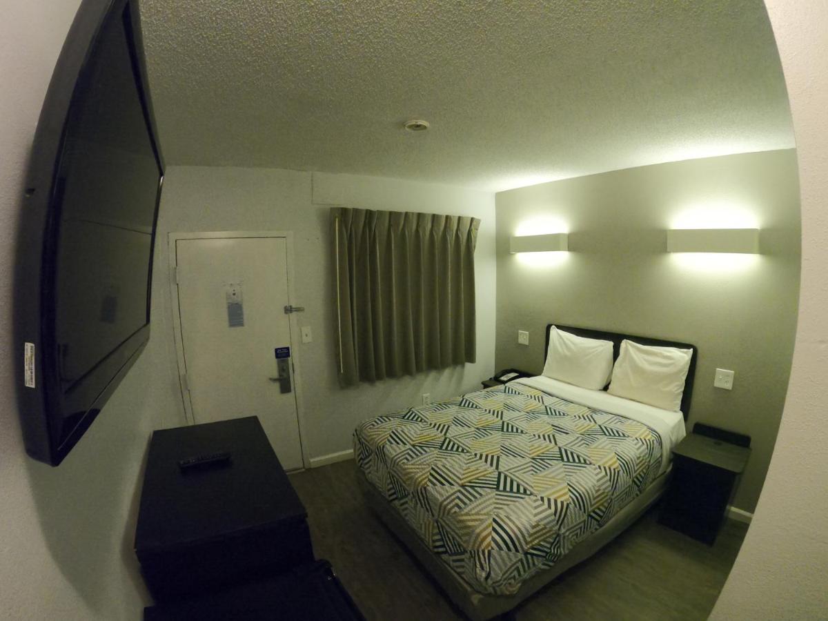  | Motel 6-Toms River, NJ