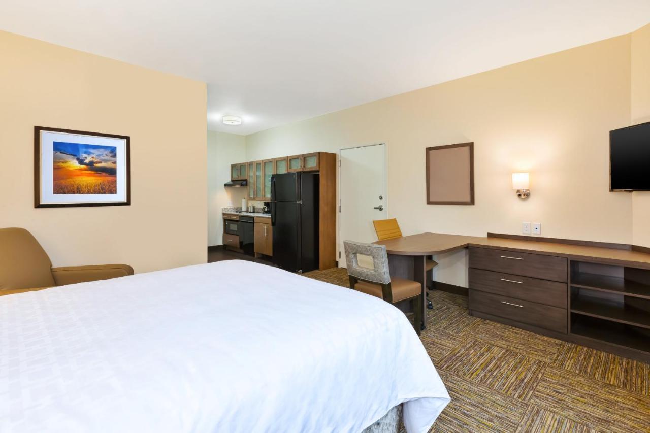 Queen Studio Suite - Mobility Access Roll in Shower/Non-Smoking at Candlewood Suites Louisville - NE Downtown Area by IHG