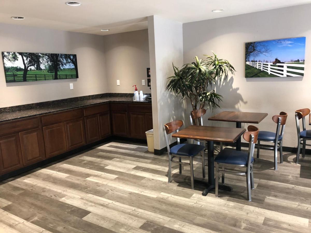 | DuPont Suites - Louisville - St. Matthews