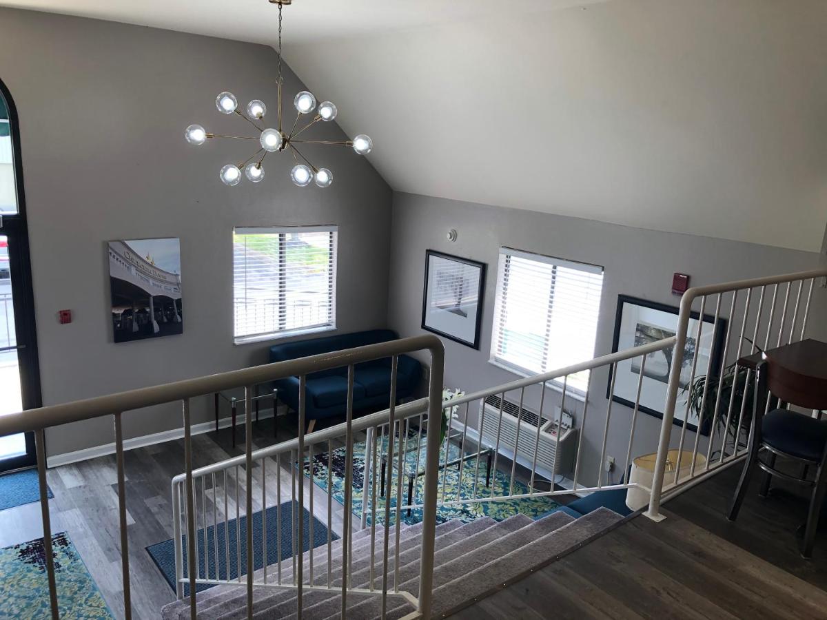 | DuPont Suites - Louisville - St. Matthews