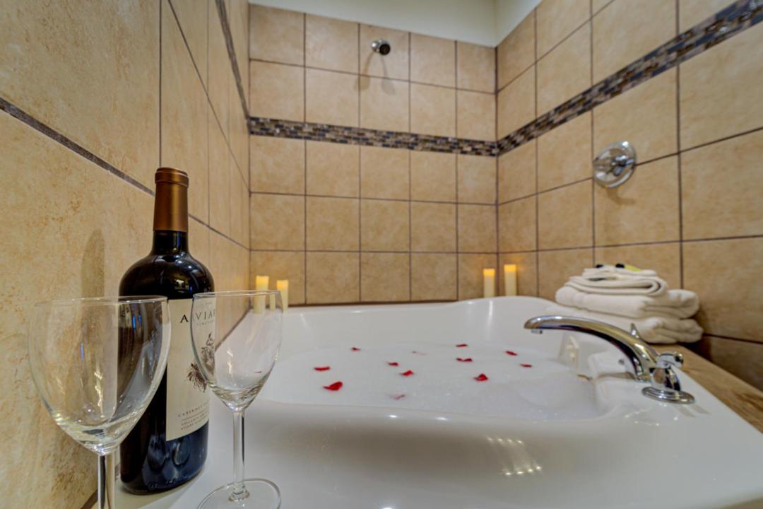 | Green Mountain Falls Lodge