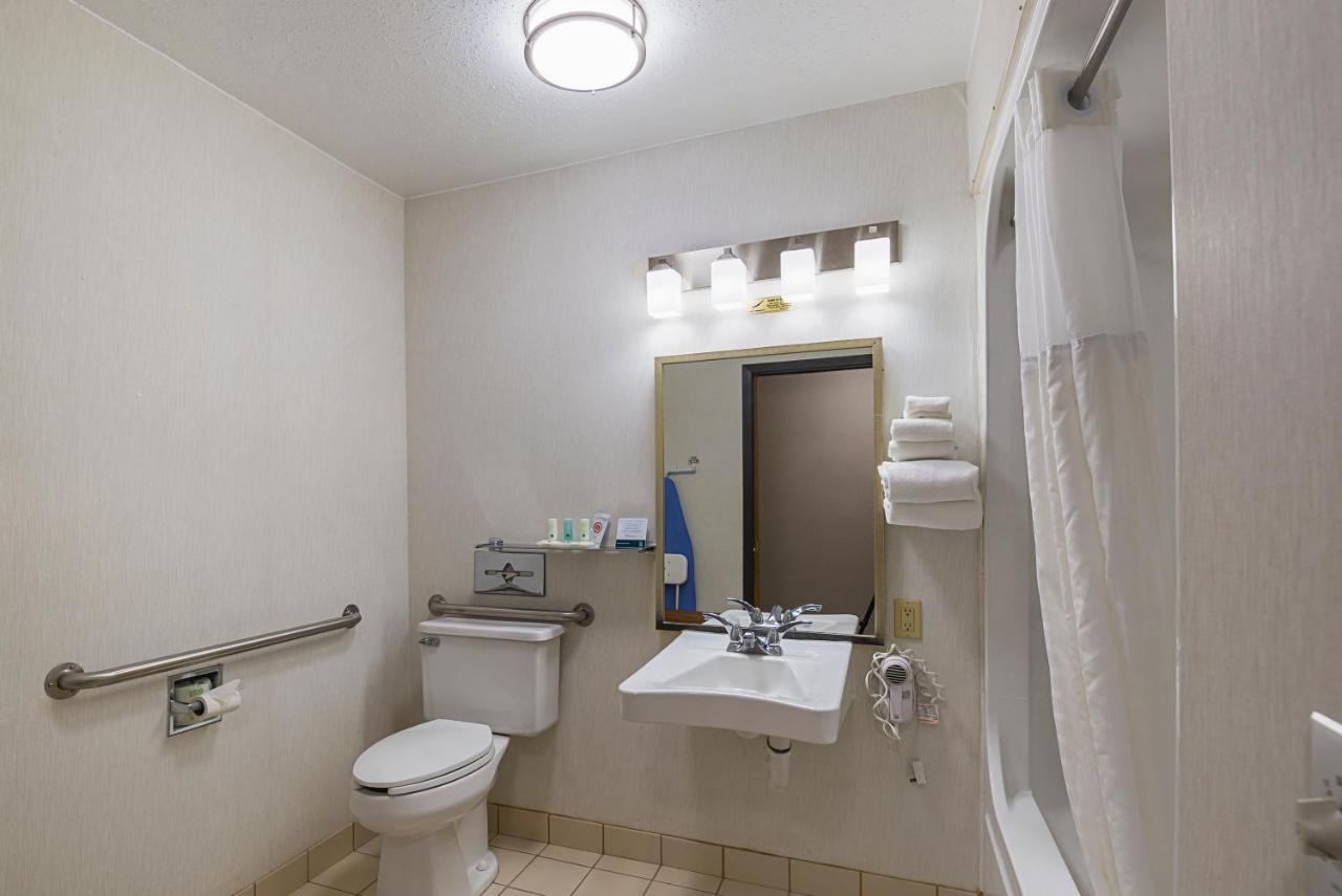 Double Room - Accessible/Non-Smoking at Quality Inn Waverly