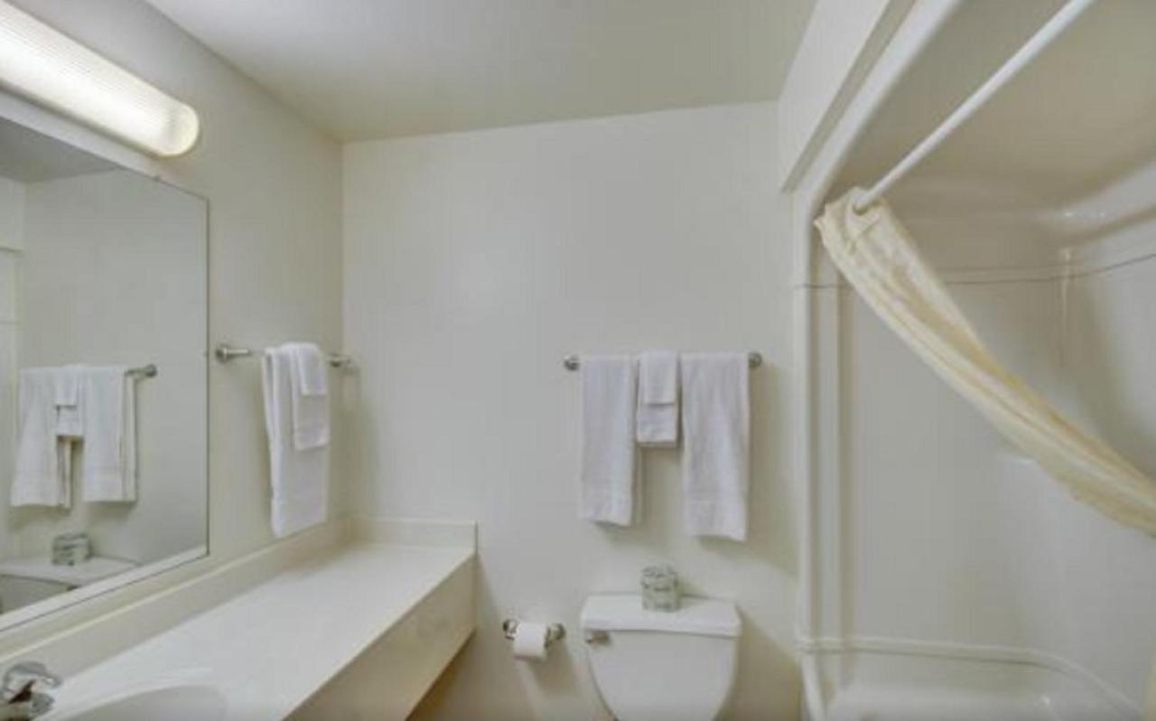 Queen Room - Disability Access - Non-Smoking at Studio 6 Indianapolis, IN