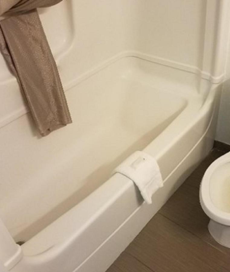 Queen Room - Disability Access - Non-Smoking at Studio 6 Indianapolis, IN