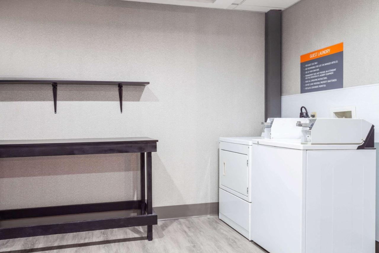  | La Quinta by Wyndham St. Petersburg Northeast *Newly Renovated