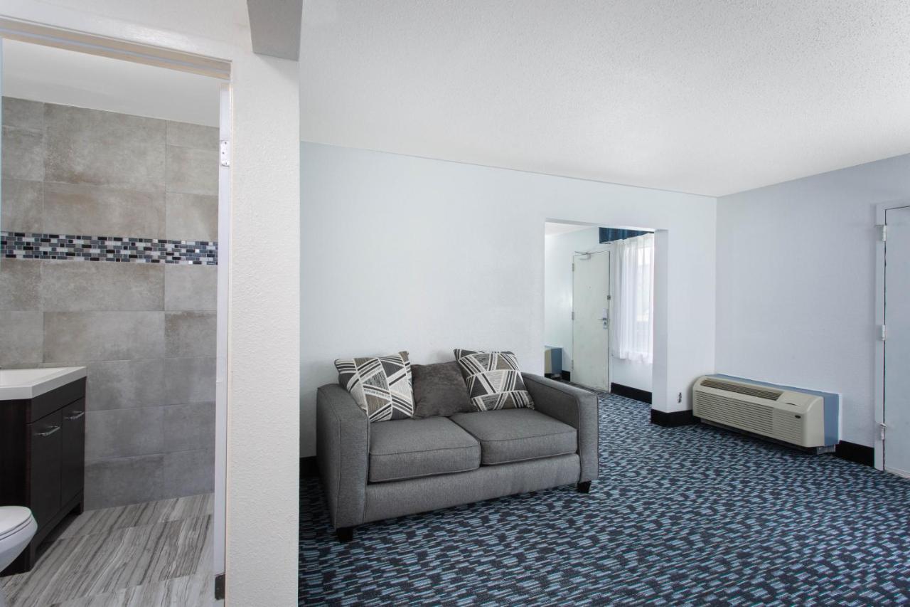 Deluxe King Suite - Non-Smoking at Baymont by Wyndham Charlotte University