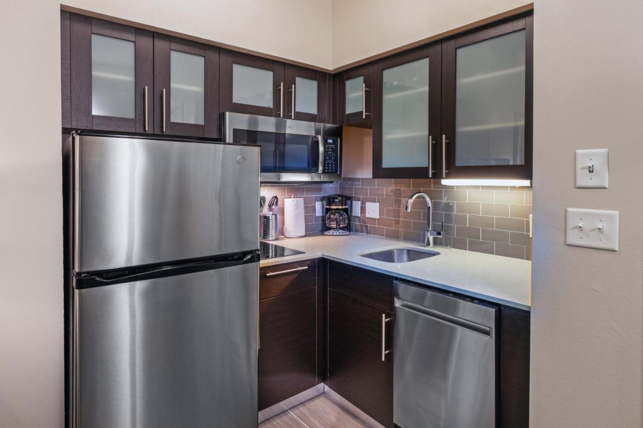 King Studio Suite - Non-Smoking at Staybridge Suites IAH Airport East by IHG