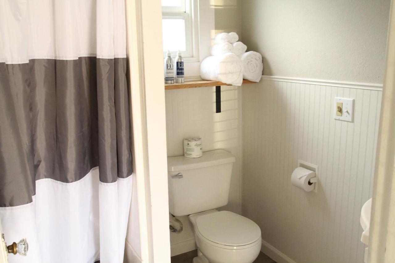 Two-Bedroom with Kitchen at Boardwalk Cottages