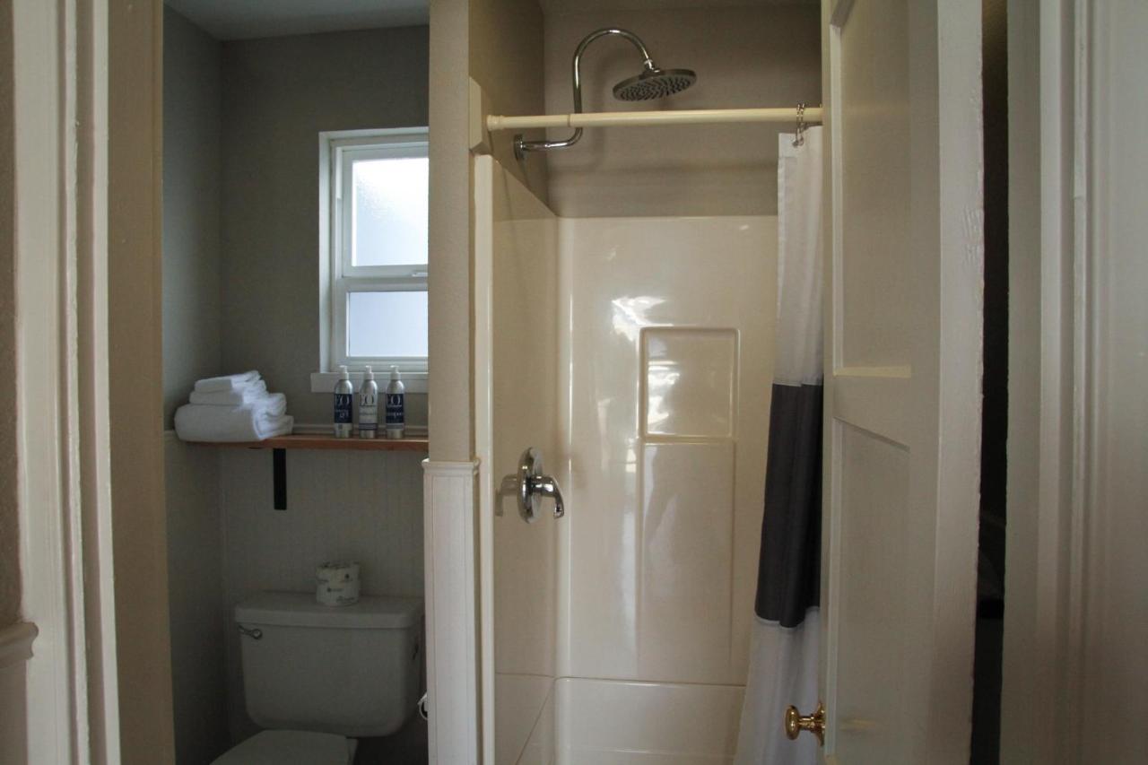 Two-Bedroom with Kitchen at Boardwalk Cottages