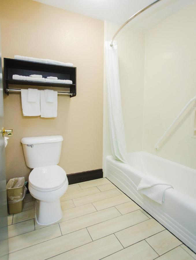 King Room - Non-Smoking at Days Inn by Wyndham Rosenberg