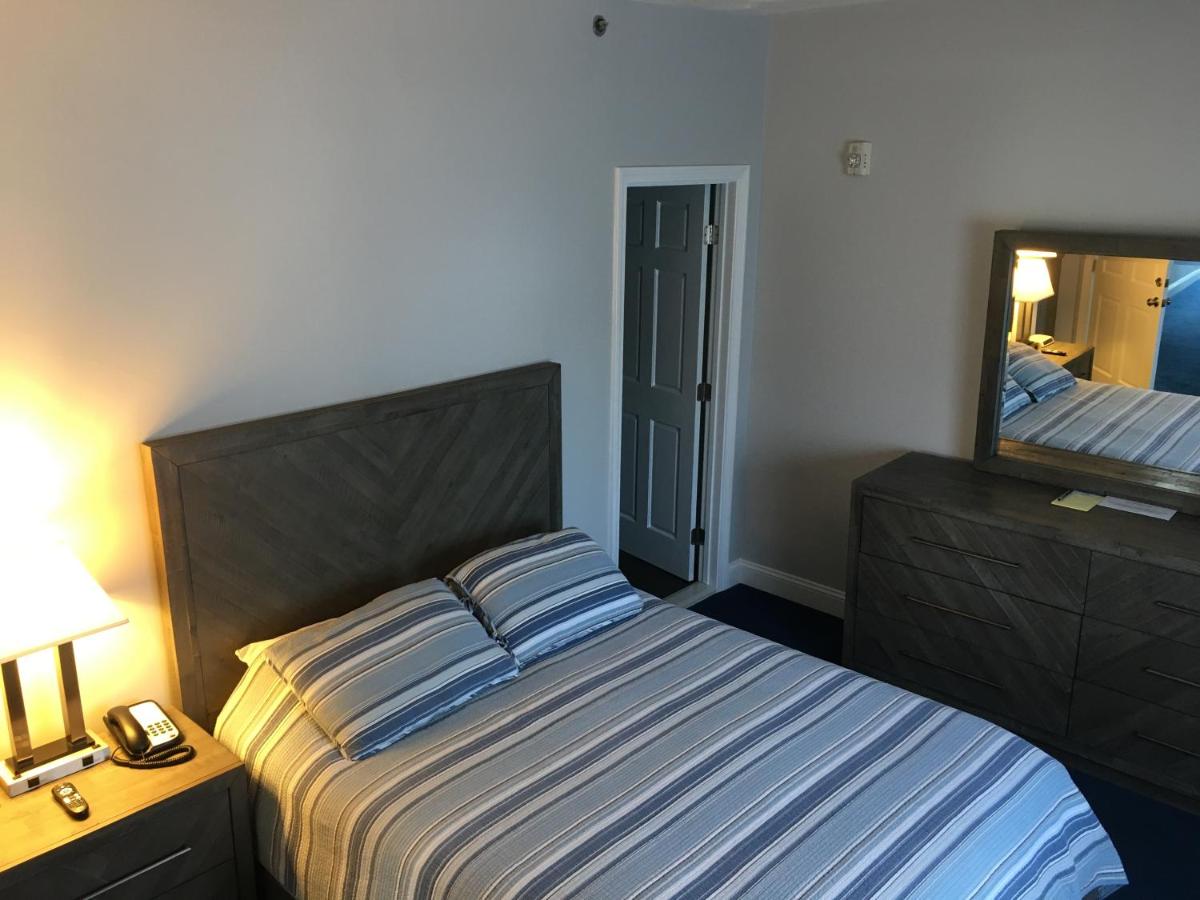 | Rhea's Inn by the Sea