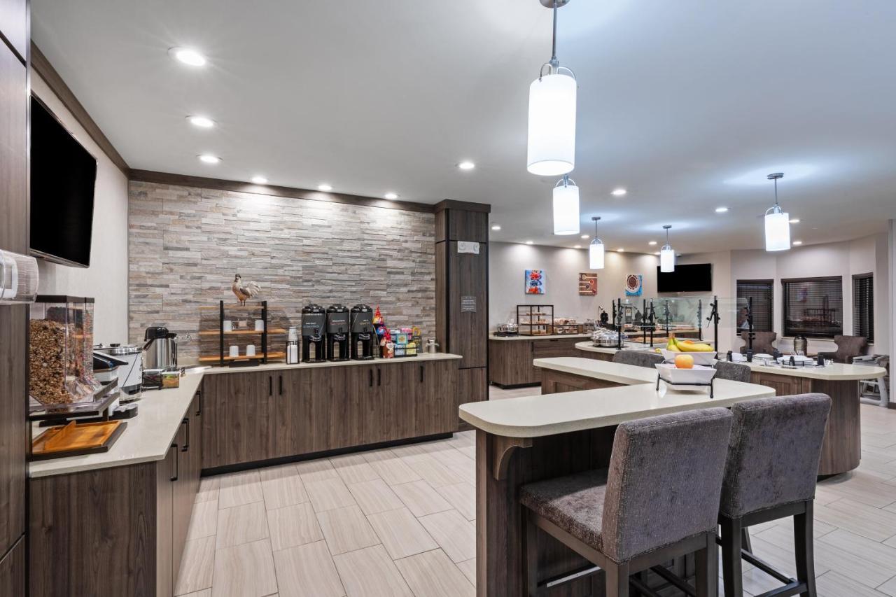 | Staybridge Suites IAH Airport East, an IHG Hotel