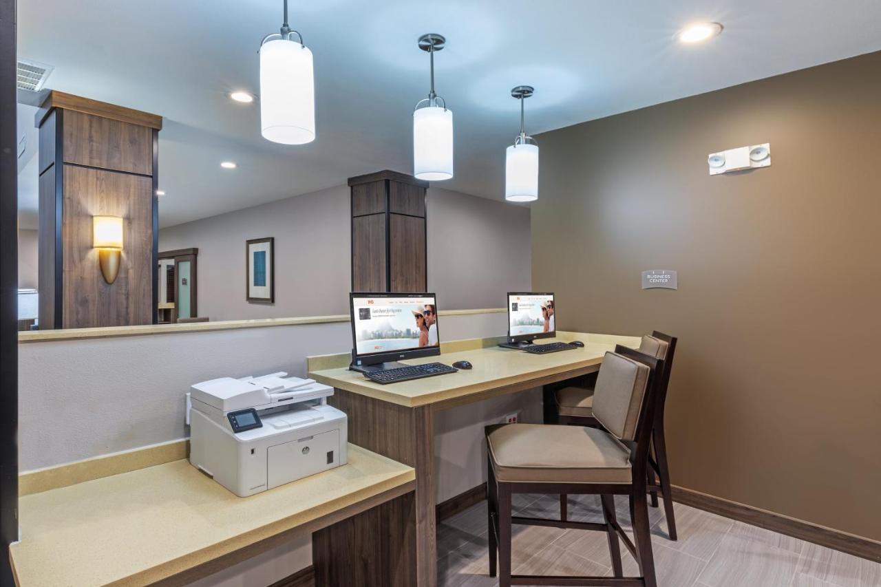 | Staybridge Suites IAH Airport East, an IHG Hotel