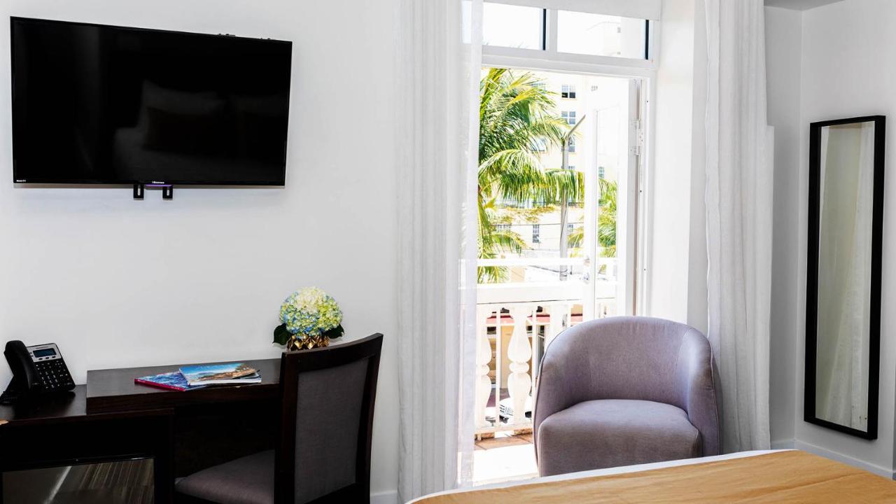 Standard Double Queen Room at Casa Boutique Hotel