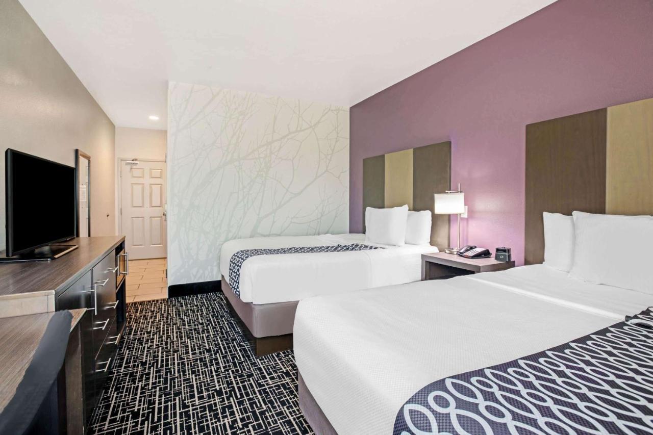 Queen Room with Two Queen Beds and Roll-In Shower - Mobility/Hearing Accessible - Non-Smoking at La Quinta Inn & Suites by Wyndham Corpus Christi - Portland