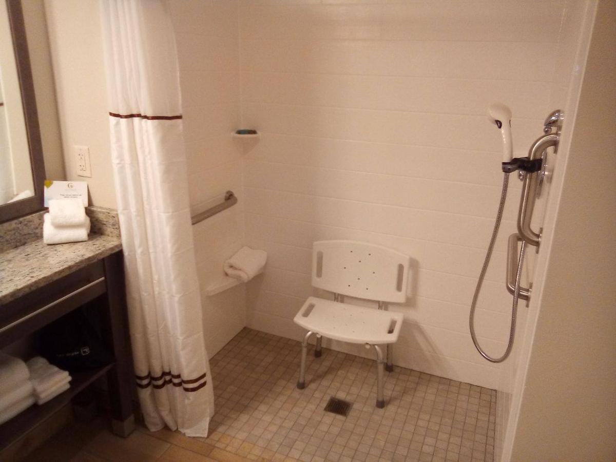 Double Room - Disability Access at GrandStay Hotel & Suites Rock Valley