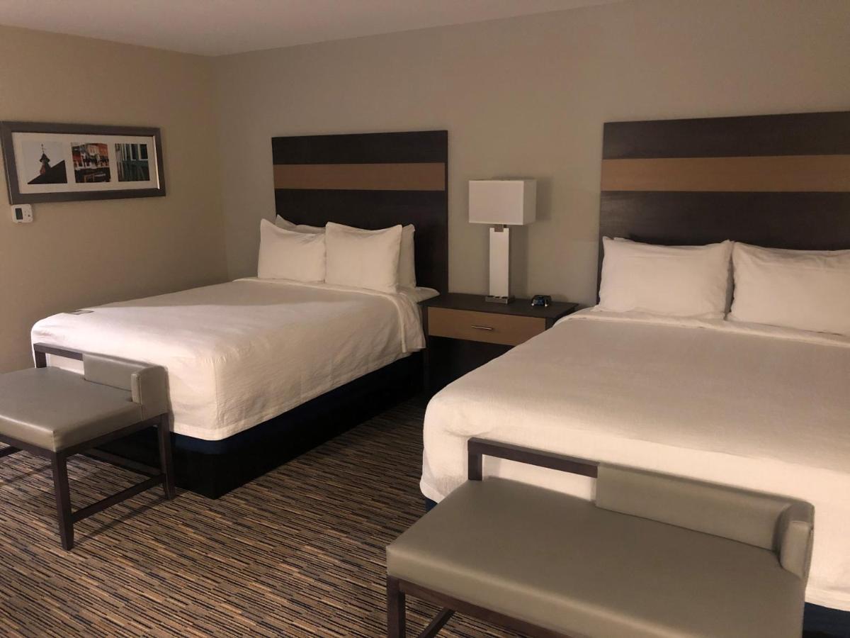 Superior Queen Room at GrandStay Hotel & Suites Rock Valley