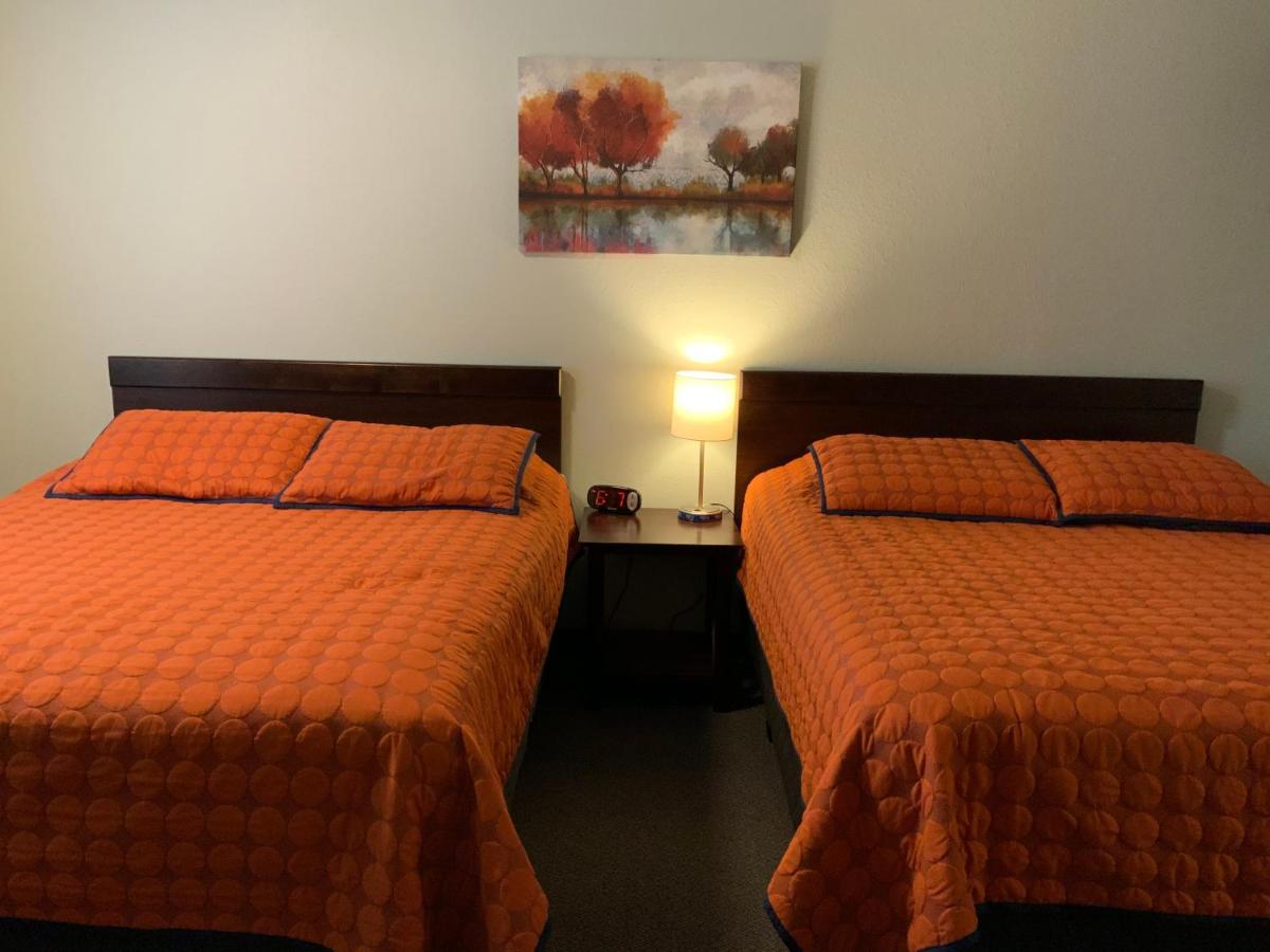  | Rockerville Lodge & Cabins