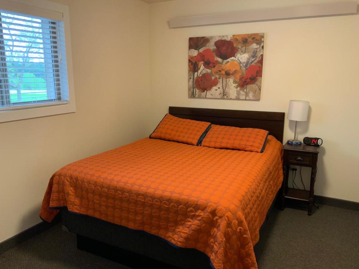 Deluxe Suite at Rockerville Lodge & Cabins
