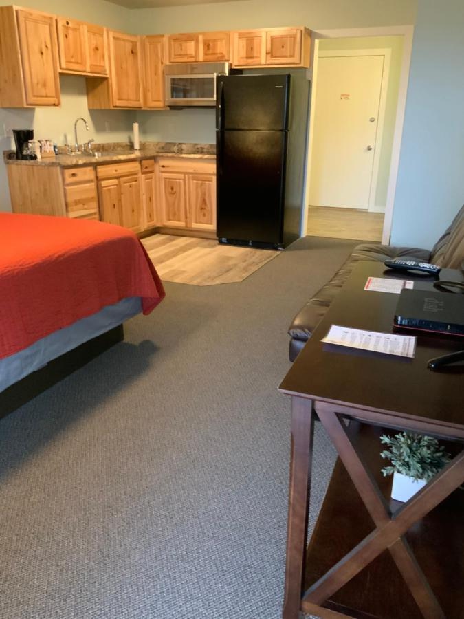 King Studio with Sofa Bed at Rockerville Lodge & Cabins