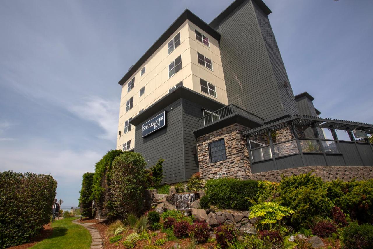 | Shearwater Inn