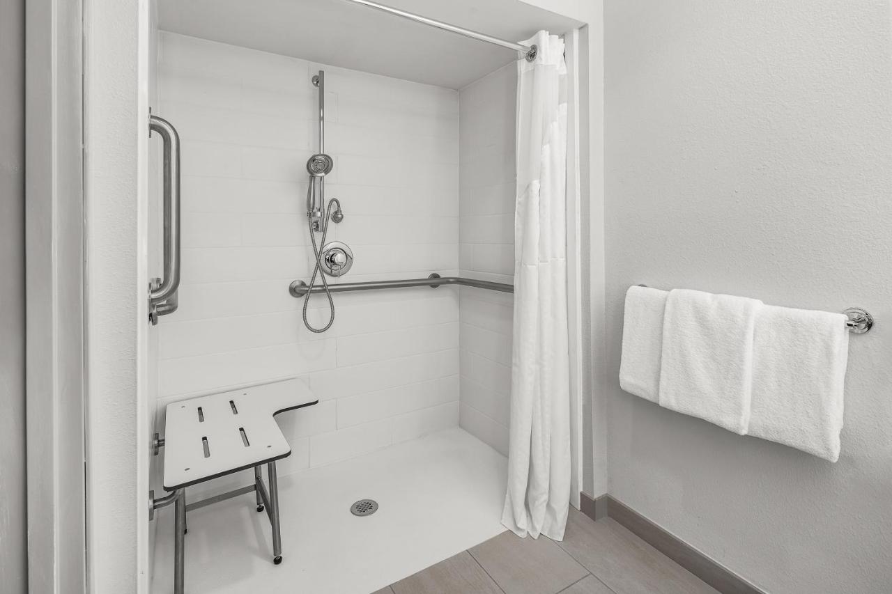  | Holiday Inn Express Hotels & Suites Greenville-Spartanburg/Duncan, an IHG Hotel
