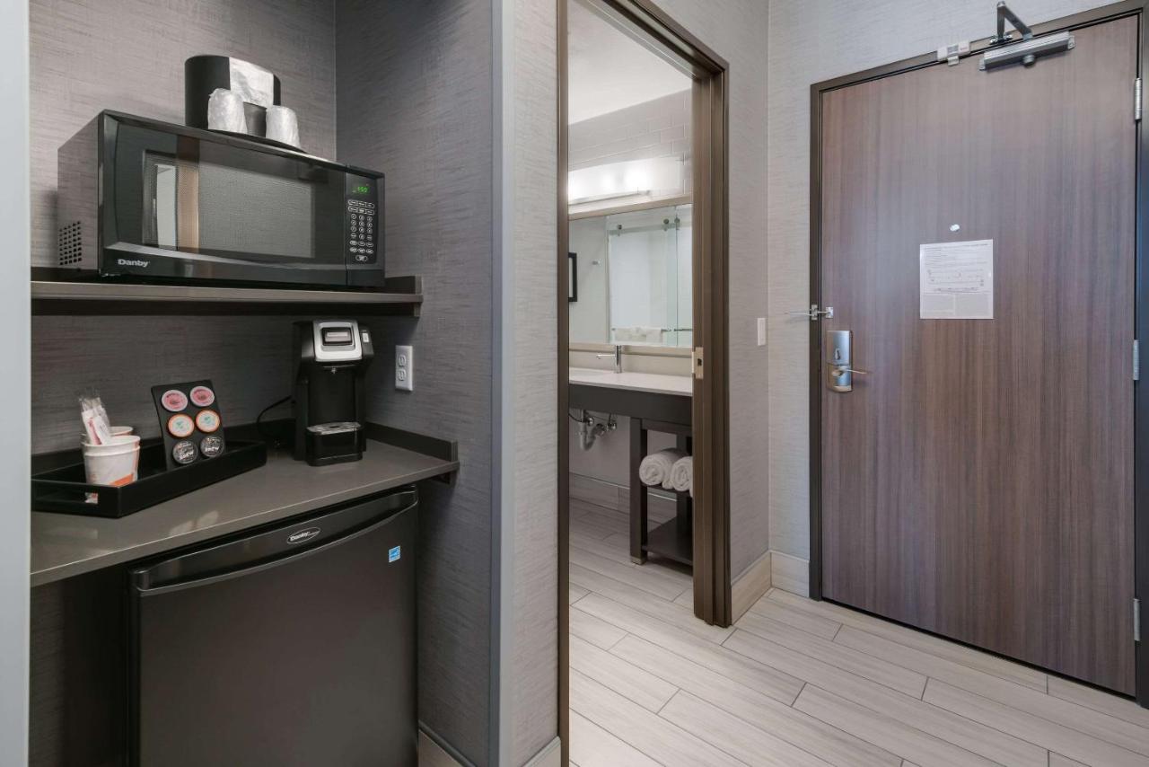 King Suite with Sofa Bed - Non-Smoking at Comfort Suites Kennewick at Southridge
