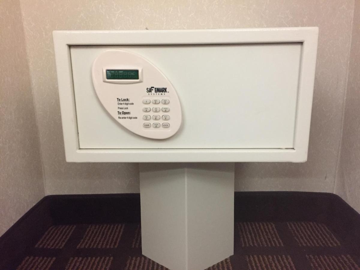 | Microtel Inn & Suites by Wyndham Uncasville