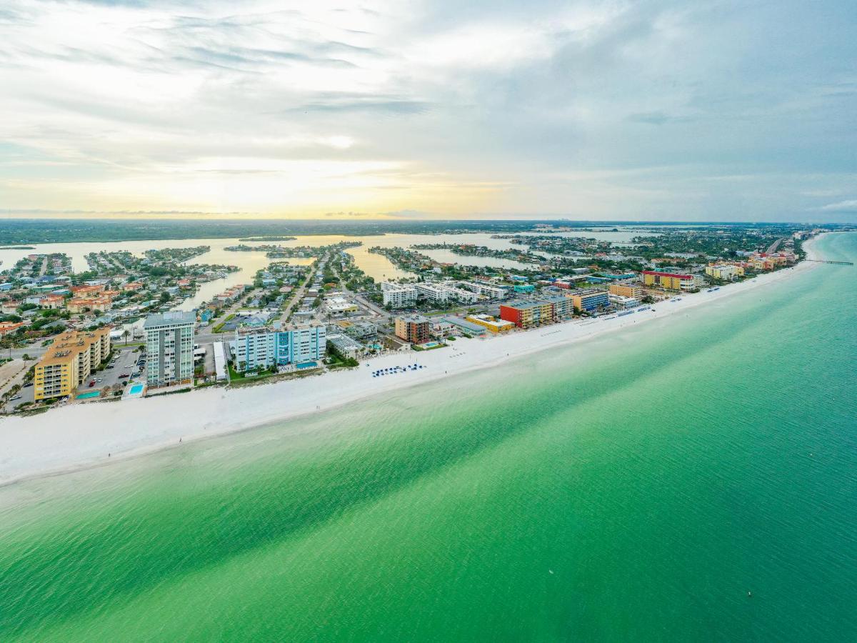 | Grand Shores West