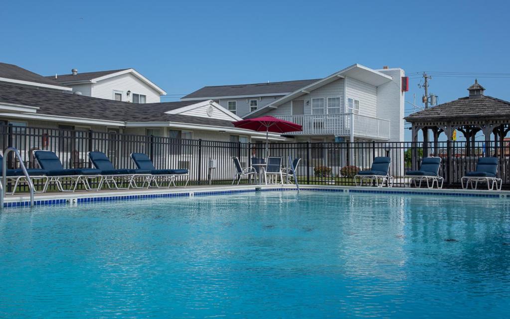 | Atlantic Coast Inn