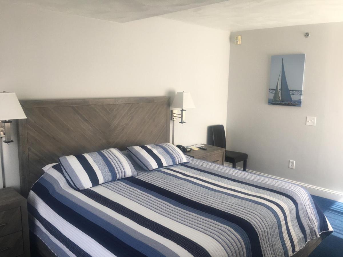 | Rhea's Inn by the Sea