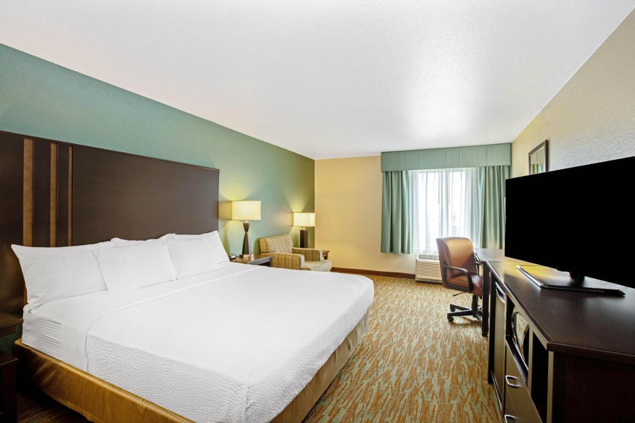 King Room at La Quinta Inn & Suites by Wyndham Gillette