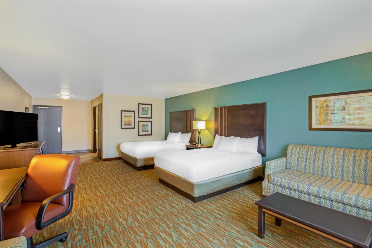 Executive Queen Room with Two Queen Beds at La Quinta Inn & Suites by Wyndham Gillette