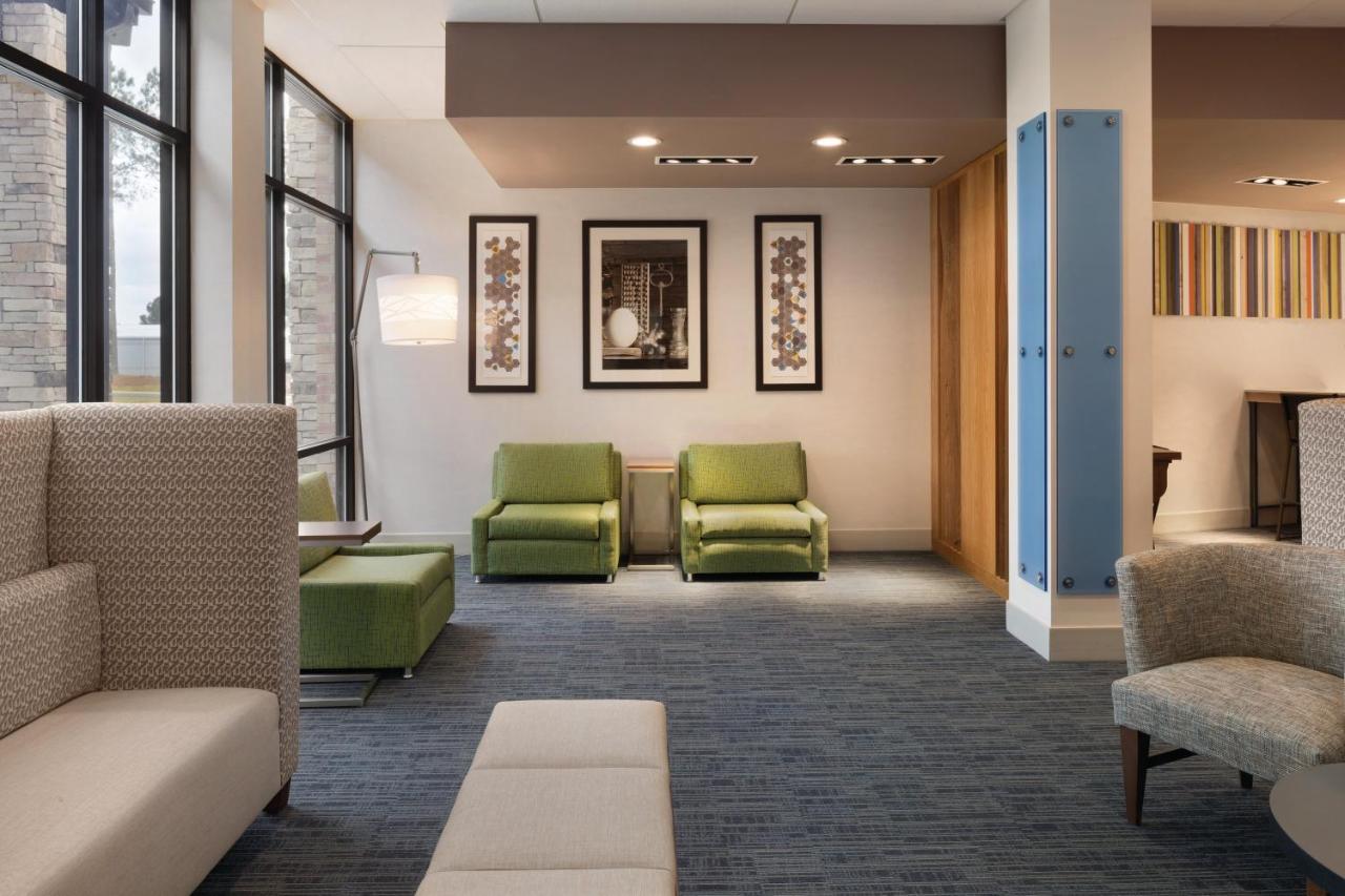 | Holiday Inn Express Newnan, an IHG Hotel