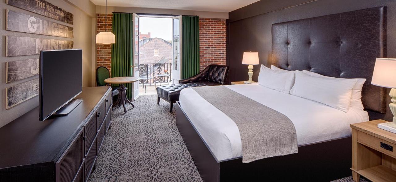 | Holiday Inn FRENCH QUARTER-CHATEAU LEMOYNE, an IHG Hotel