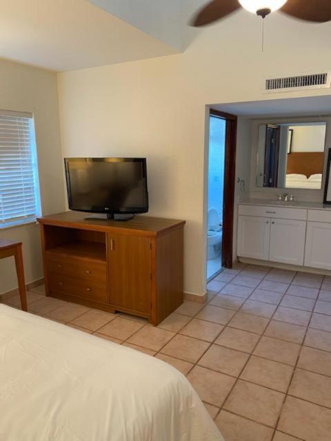 King Studio at Bahia Bay Resort